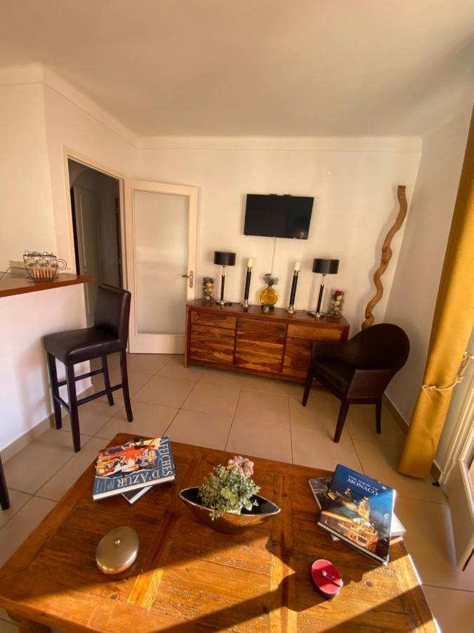 Charmant 2 Pieces Vue Sur Mer Et Monte-Carlo A Roquebrune Cap Martin Εξωτερικό φωτογραφία